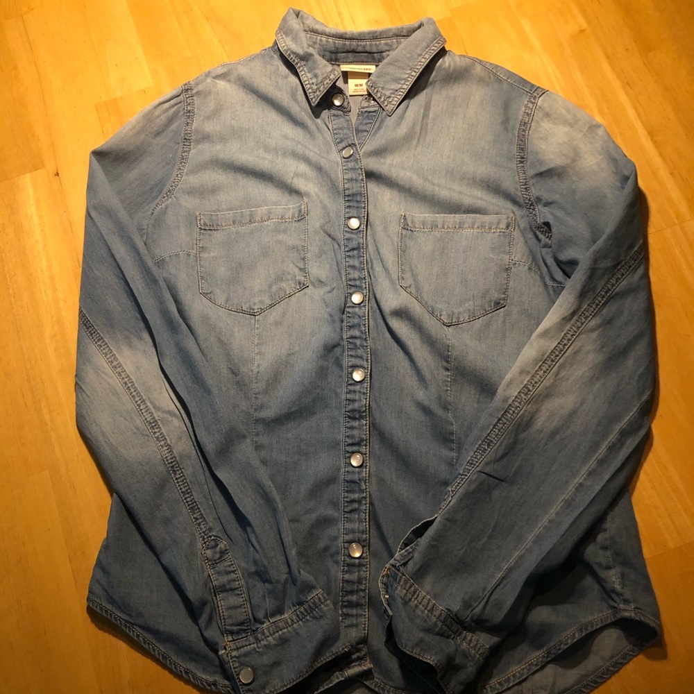 Missimo Women’s denim shirt Size M
